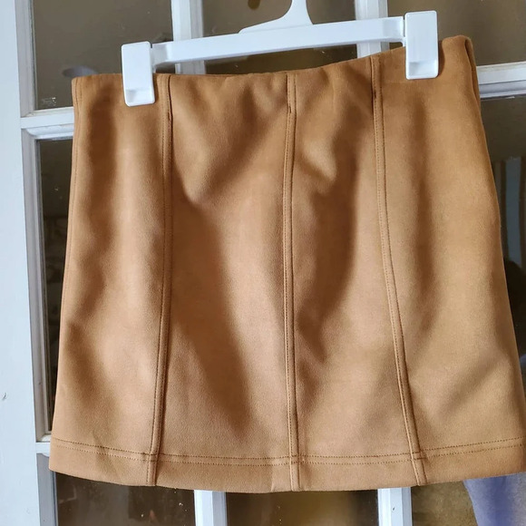 SHINESTAR | Womens Suede Mini Skirt Size Medium - Picture 2 of 5